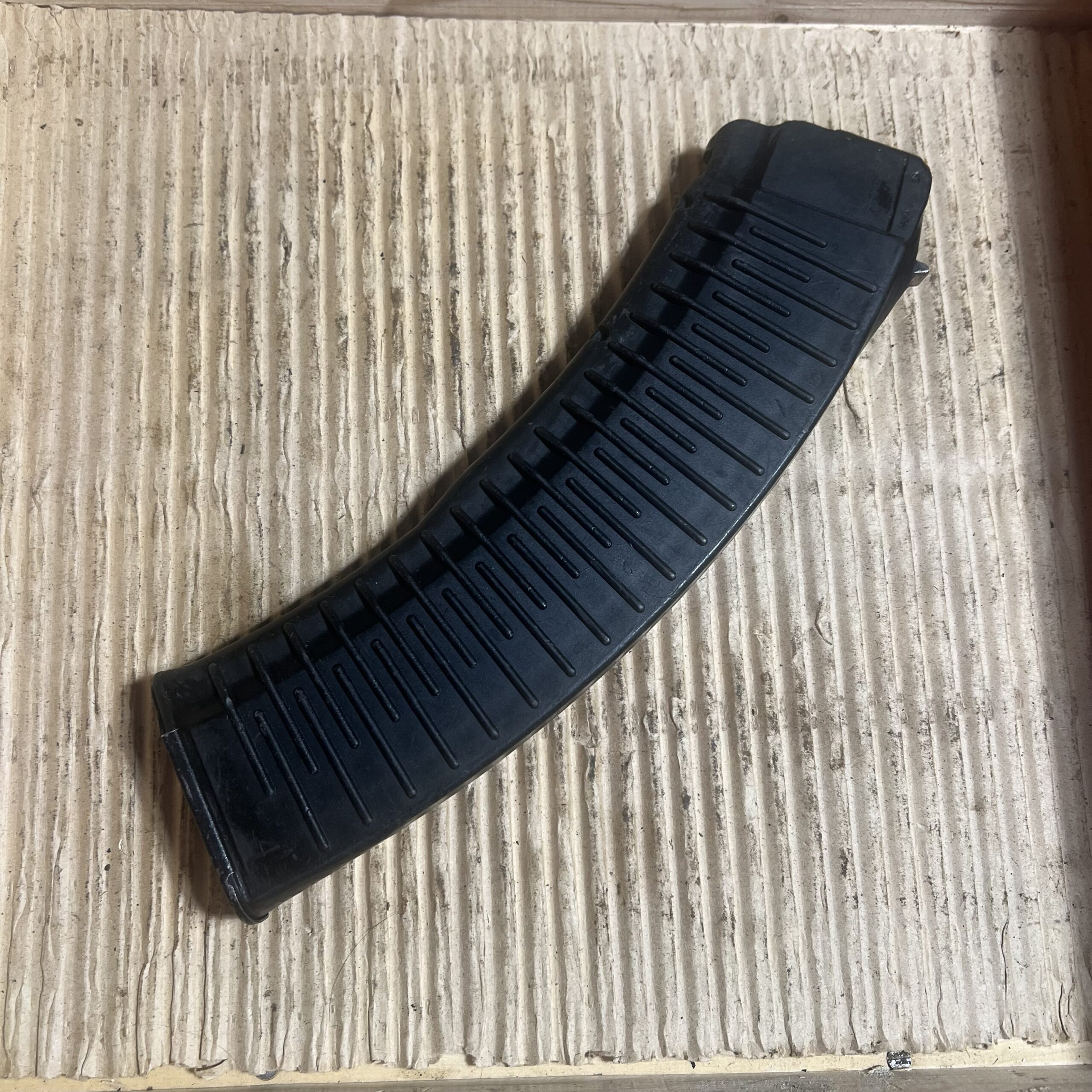 Russian Ribbed Black Molot 45 Round RPK74 Magazine (Good/Very Good)