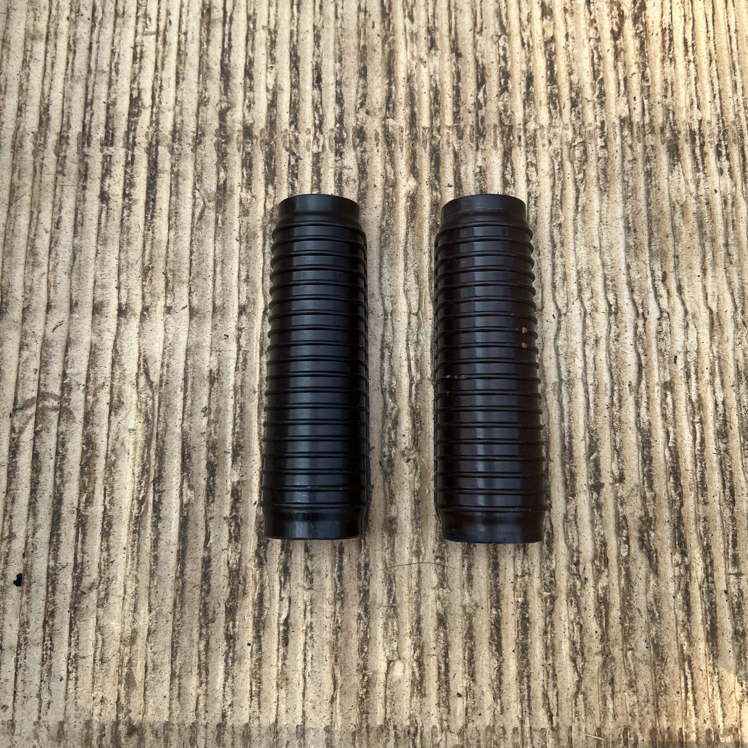 Bulgarian Krink Ribbed Plum Upper Handguard (Excellent)