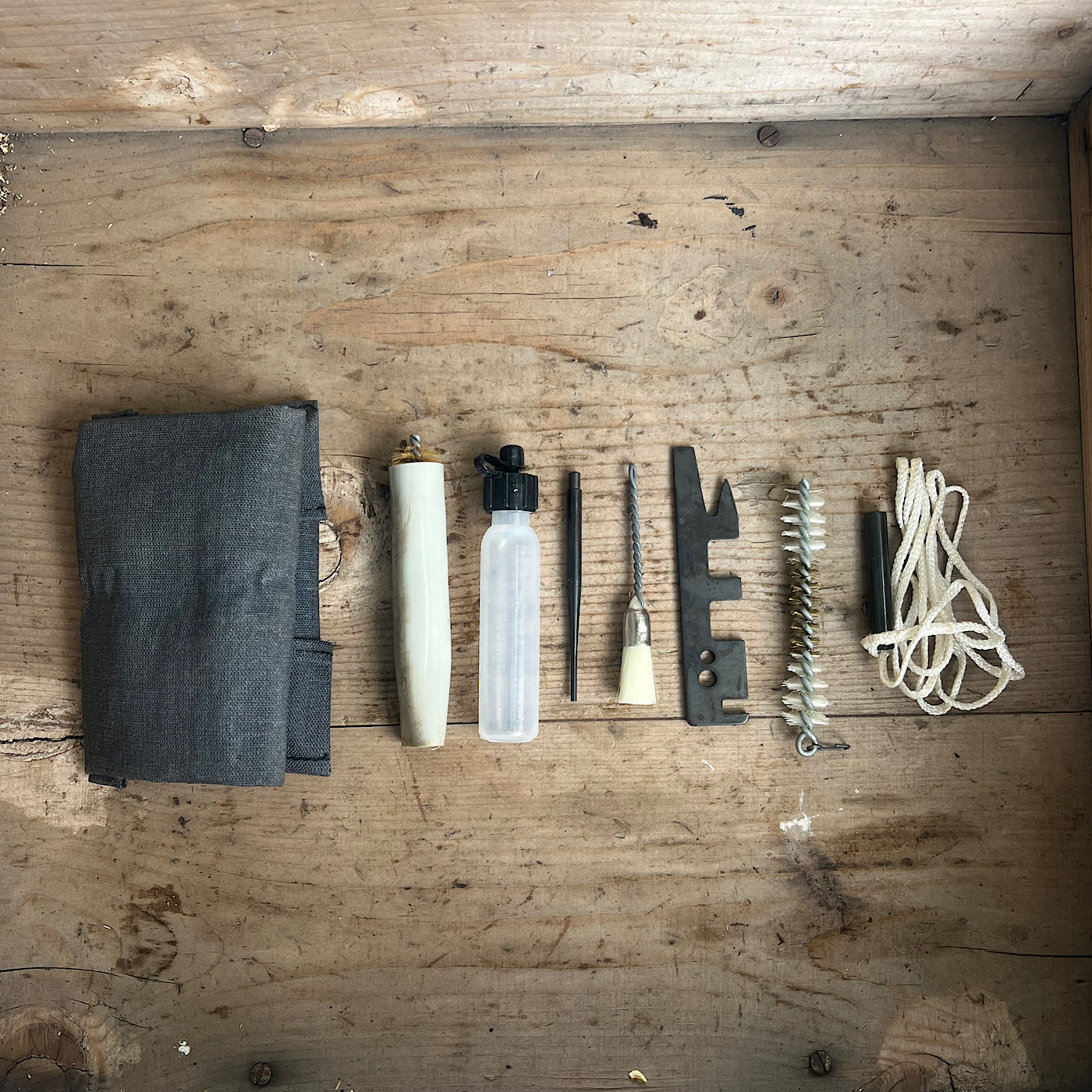 East German AK Cleaning Kit (Excellent)