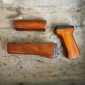Reproduction MAK90 Wood Handguard + Grip Set