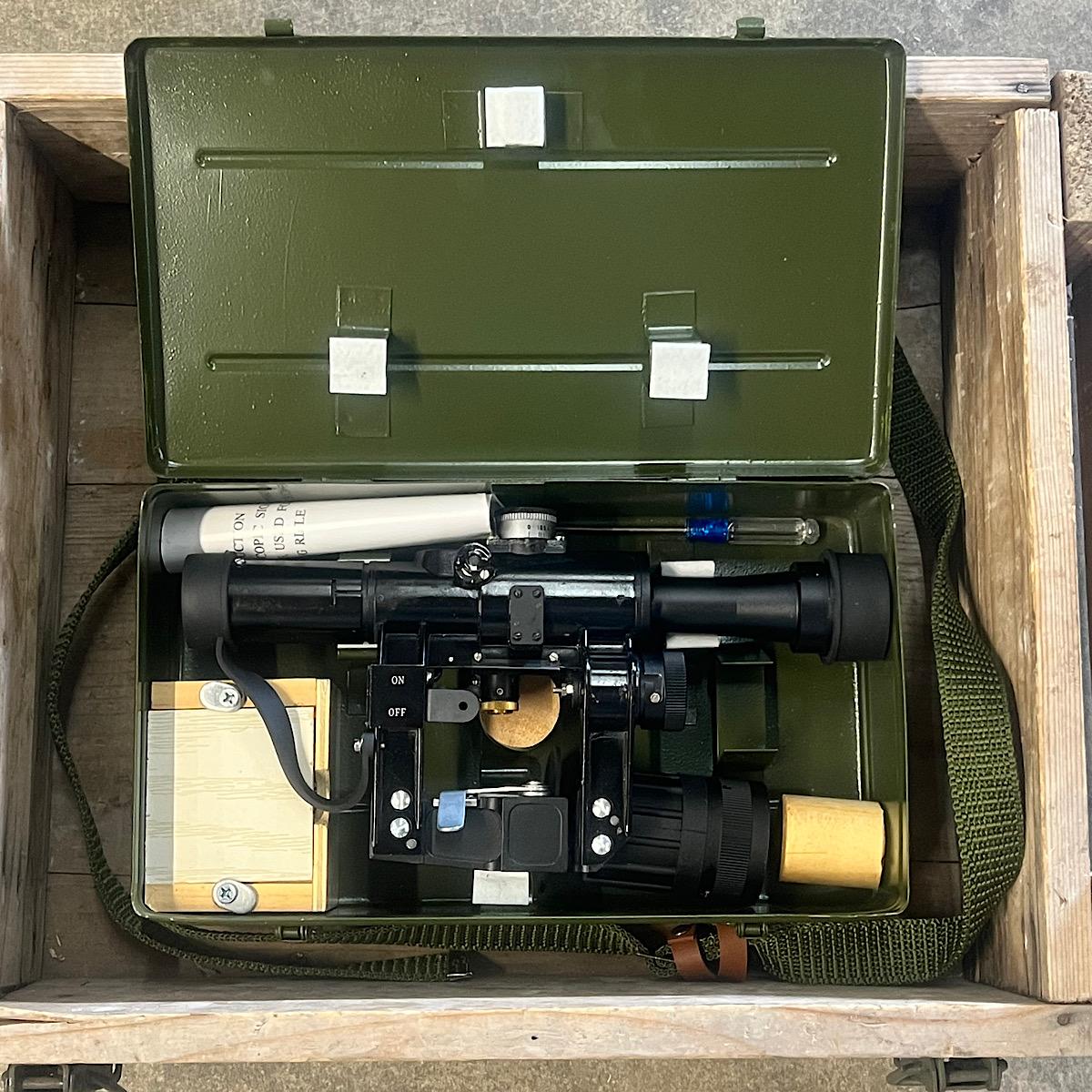 Chinese RS101 Scope with Box and Accessories